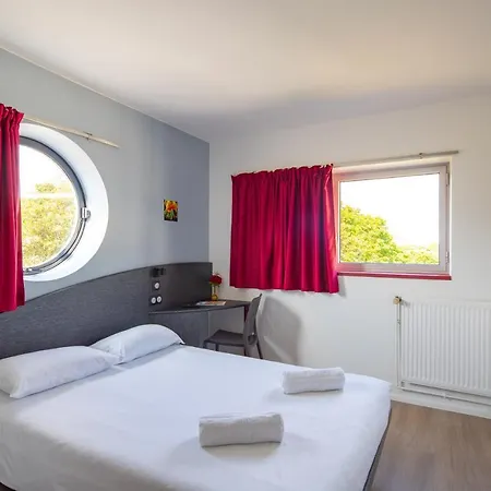 Hotel CIS Paris Kellermann-3